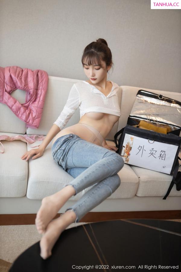 陆萱萱  [XiuRen]高清写真图 2022.01.20 No.4493 陆萱萱第34张图片